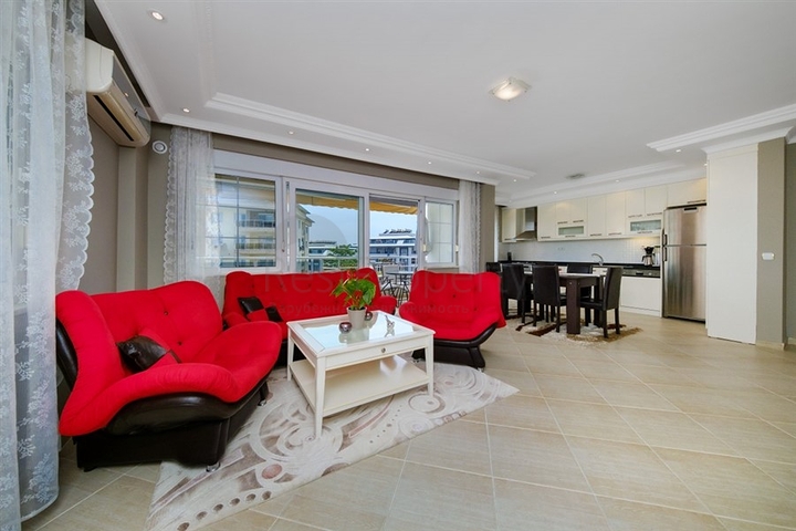 شقة 2 + 1 في ألانيا