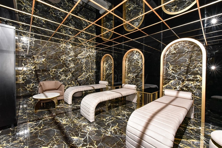 شقة 1+1 في مجمع جديد على بعد 400 متر فقط من البحر في وسط ألانيا 