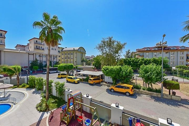 شقة 1+1 في مجمع جديد على بعد 400 متر فقط من البحر في وسط ألانيا 