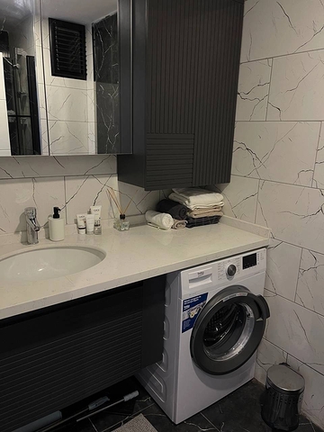 شقة 1+1 في مجمع سكني جديد في وسط محمودلار