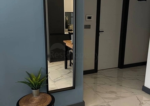 شقة 1+1 في مجمع سكني جديد في وسط محمودلار