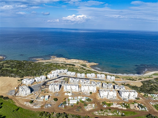 شقة 2+1 مع تراس خاص بها على بعد 100 متر من البحر