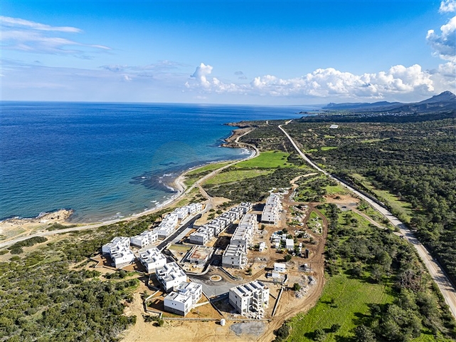 شقة 2+1 مع تراس خاص بها على بعد 100 متر من البحر