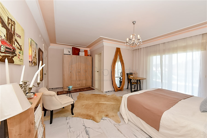 شقة 3 + 1 مع إمكانية الحصول على تصريح إقامة في السطر الأول