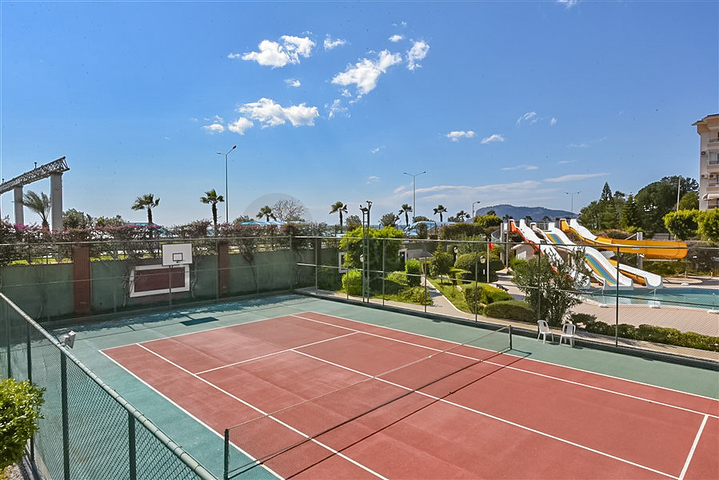 شقة 3 + 1 مع إمكانية الحصول على تصريح إقامة في السطر الأول