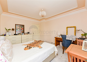 شقة 3 + 1 مع إمكانية الحصول على تصريح إقامة في السطر الأول