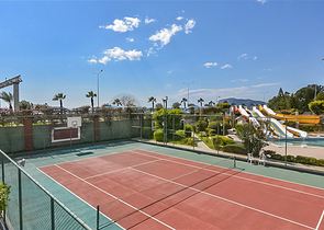 شقة 3 + 1 مع إمكانية الحصول على تصريح إقامة في السطر الأول