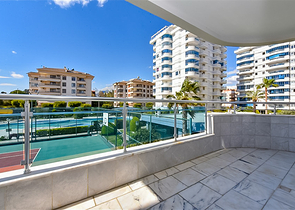 شقة 3 + 1 مع إمكانية الحصول على تصريح إقامة في السطر الأول