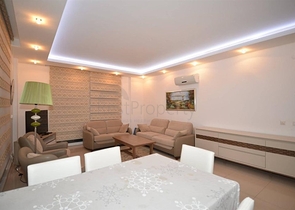 شقة مفروشة بغرفتي نوم في توسمورا