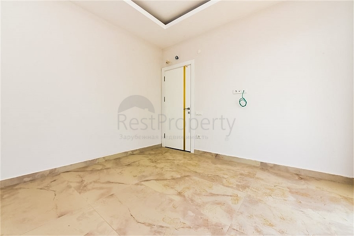 شقة 2+1 بحديقتها الخاصة في كيستل