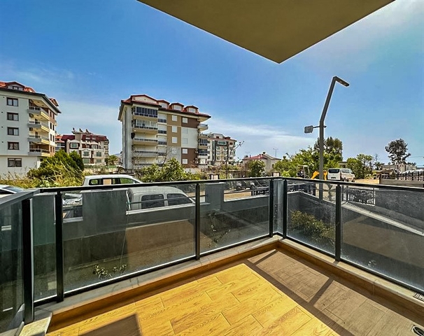 شقة 2+1 بحديقتها الخاصة في كيستل