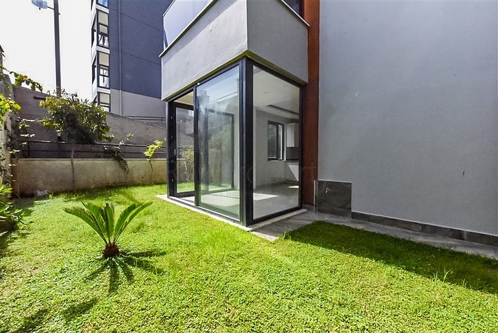 شقة 2+1 بحديقتها الخاصة في كيستل