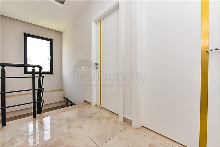 شقة 2+1 بحديقتها الخاصة في كيستل