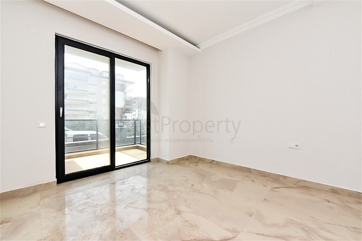 شقة 2+1 بحديقتها الخاصة في كيستل