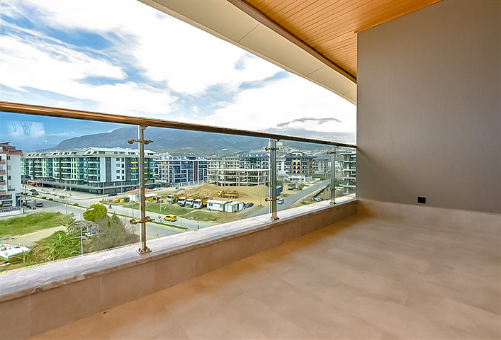 شقة مطلة على البحر على الساحل الأول