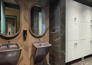 شقة مطلة على البحر على الساحل الأول