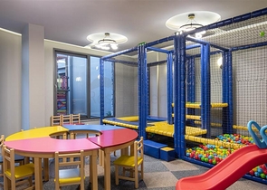 شقة مطلة على البحر على الساحل الأول