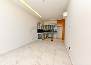 شقة مطلة على البحر على الساحل الأول