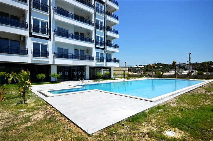 شقة مفروشة بغرفة نوم واحدة مع تخطيط 1 + 1