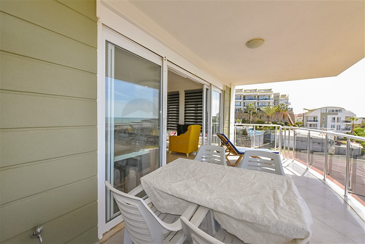 بنتهاوس واسع 3 + 1 في منطقة كوناكلي. 