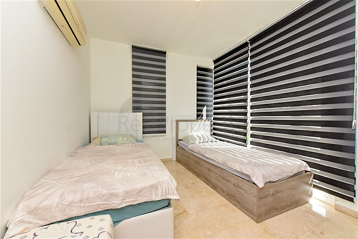 بنتهاوس واسع 3 + 1 في منطقة كوناكلي. 