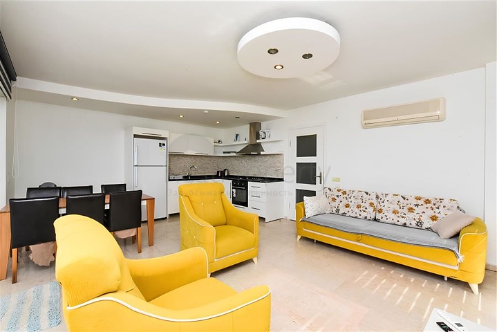 بنتهاوس واسع 3 + 1 في منطقة كوناكلي. 