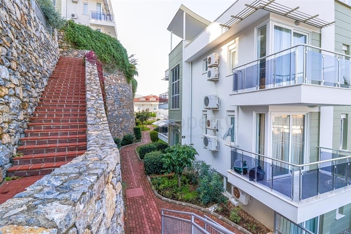 بنتهاوس واسع 3 + 1 في منطقة كوناكلي. 