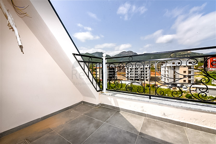 2 + 1 بنتهاوس في منطقة أوبا