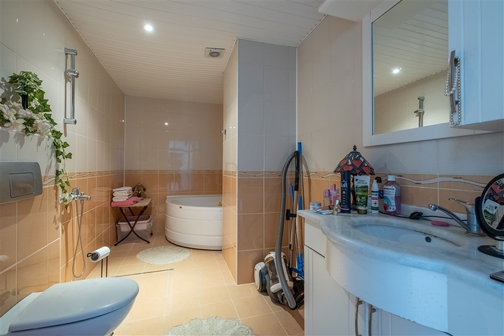 بنتهاوس 3+1 في منطقة محمودلار