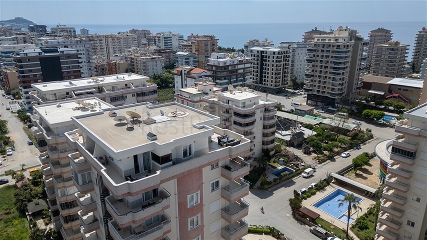 بنتهاوس 3+1 في منطقة محمودلار