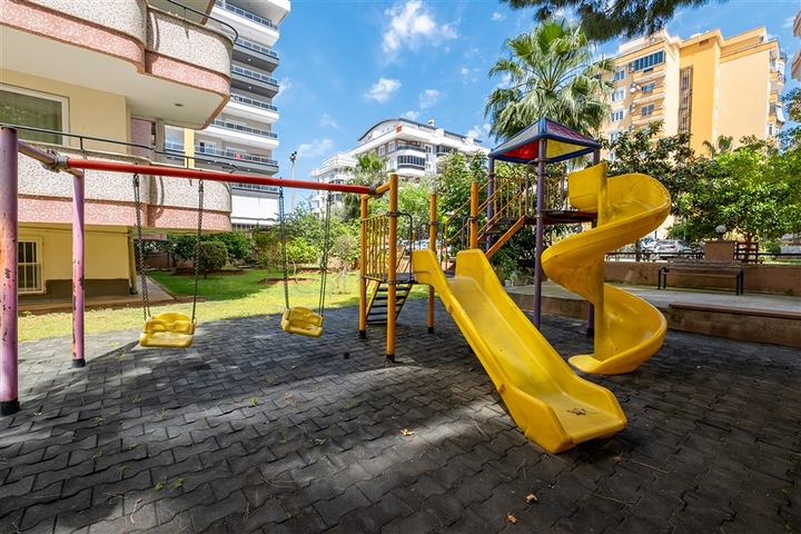 بنتهاوس 3+1 في منطقة محمودلار