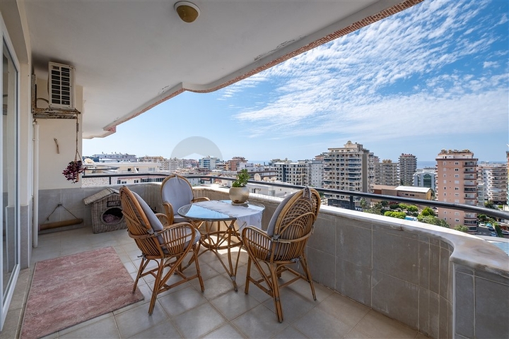 بنتهاوس 3+1 في منطقة محمودلار