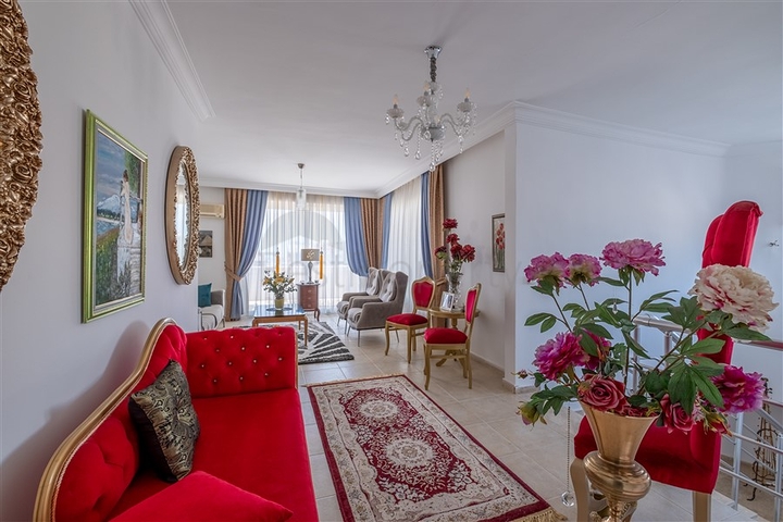 بنتهاوس 3+1 في منطقة محمودلار