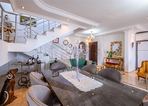 بنتهاوس 3+1 في منطقة محمودلار