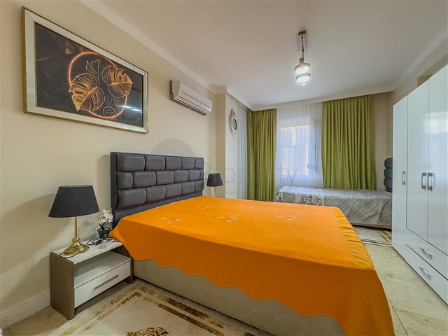 شقة ذات تصميم واسع 1+1 في منطقة سيكجيلي. 