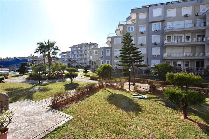  شقة 2+1 مع إمكانية الوصول إلى الحديقة في منطقة جيكجيلي