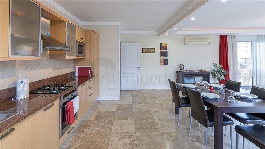  شقة 2+1 مع إمكانية الوصول إلى الحديقة في منطقة جيكجيلي