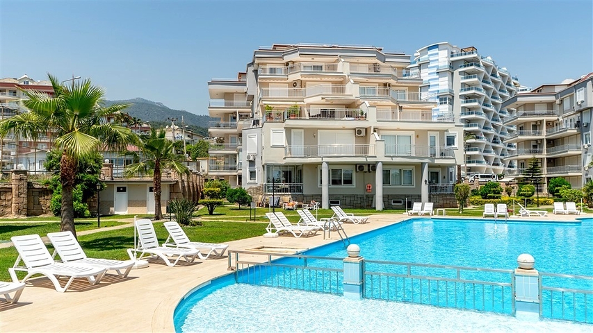  شقة 2+1 مع إمكانية الوصول إلى الحديقة في منطقة جيكجيلي