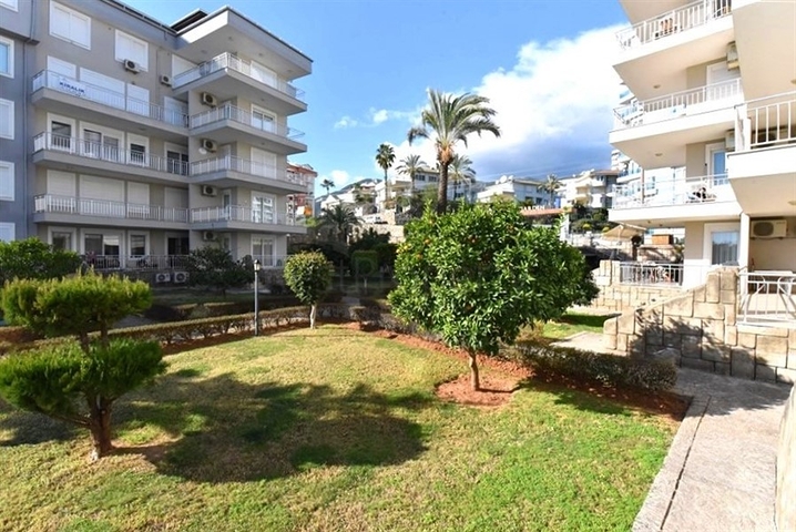  شقة 2+1 مع إمكانية الوصول إلى الحديقة في منطقة جيكجيلي