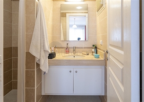  شقة 2+1 مع إمكانية الوصول إلى الحديقة في منطقة جيكجيلي