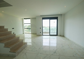 بنتهاوس 2 + 1 مطل على البحر وقلعة كاليه في منطقة أوبا