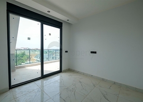 بنتهاوس 2 + 1 مطل على البحر وقلعة كاليه في منطقة أوبا