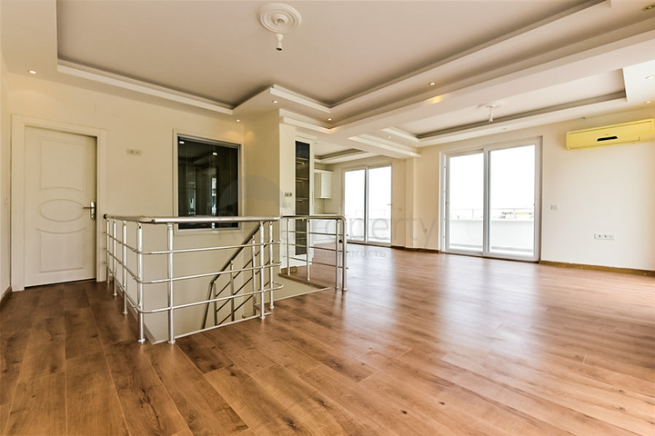 بنتهاوس 3+1 في منطقة شعبية