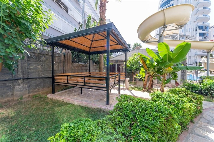 بنتهاوس 3+1 في منطقة شعبية