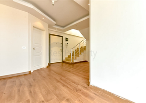 بنتهاوس 3+1 في منطقة شعبية