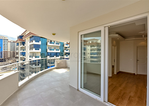 بنتهاوس 3+1 في منطقة شعبية