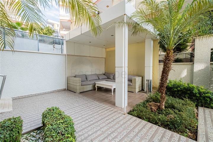 شقة 1+1 على مسافة قريبة من البحر