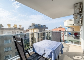 شقة 1+1 على مسافة قريبة من البحر