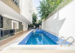 شقة 1+1 على مسافة قريبة من البحر