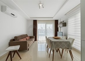 شقة 1+1 على مسافة قريبة من البحر